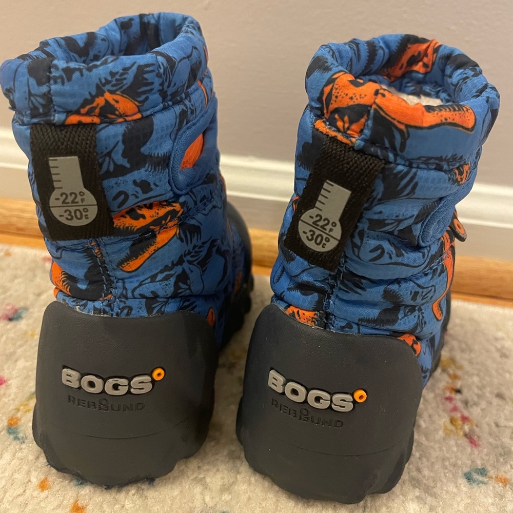 Size 5 Toddler Dino BOG boots